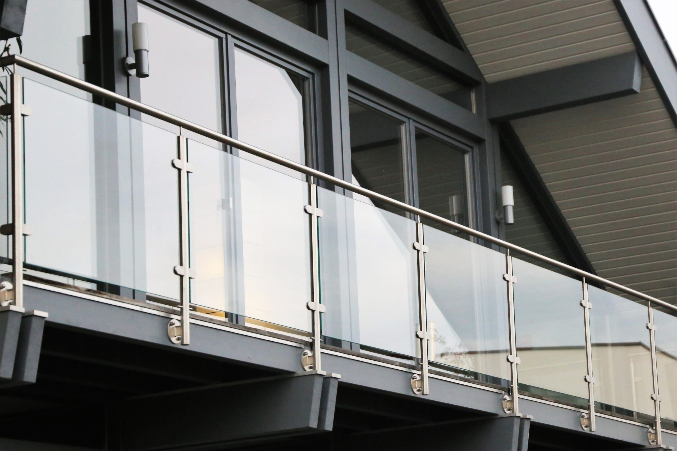 Glass Railing 8 (1)