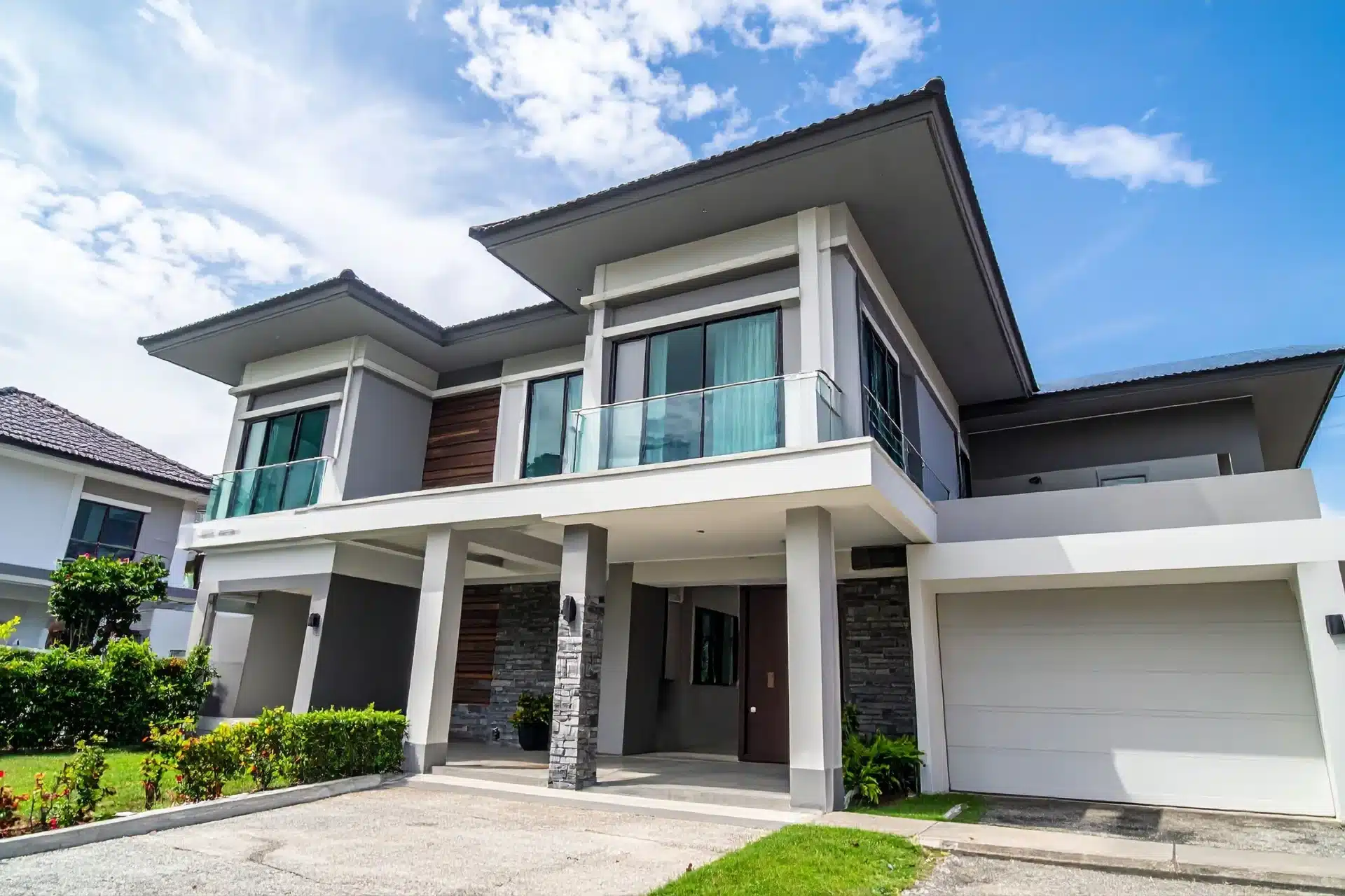 Exterior 10 DTRsIHZr